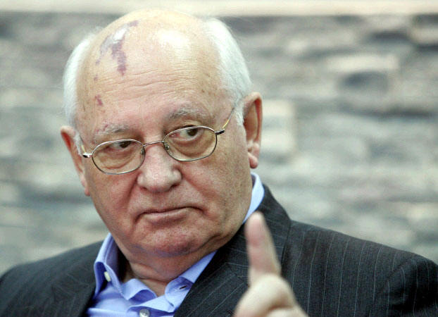 http://izyumov.ru/Vospominaniy_LG/Gorbachev.jpg height=284